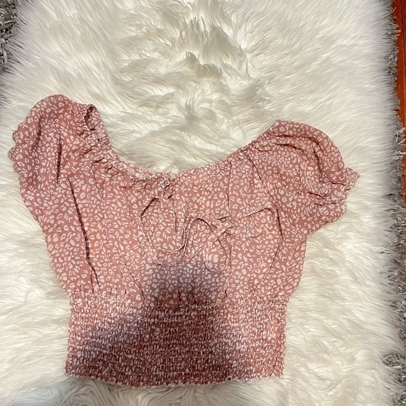Light pink top - Picture 1 of 1